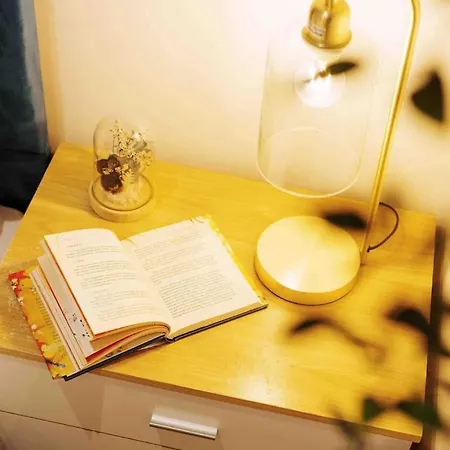 Sleeps 5! Perfect For Work & Family - Free Parking & Wifi شقة *